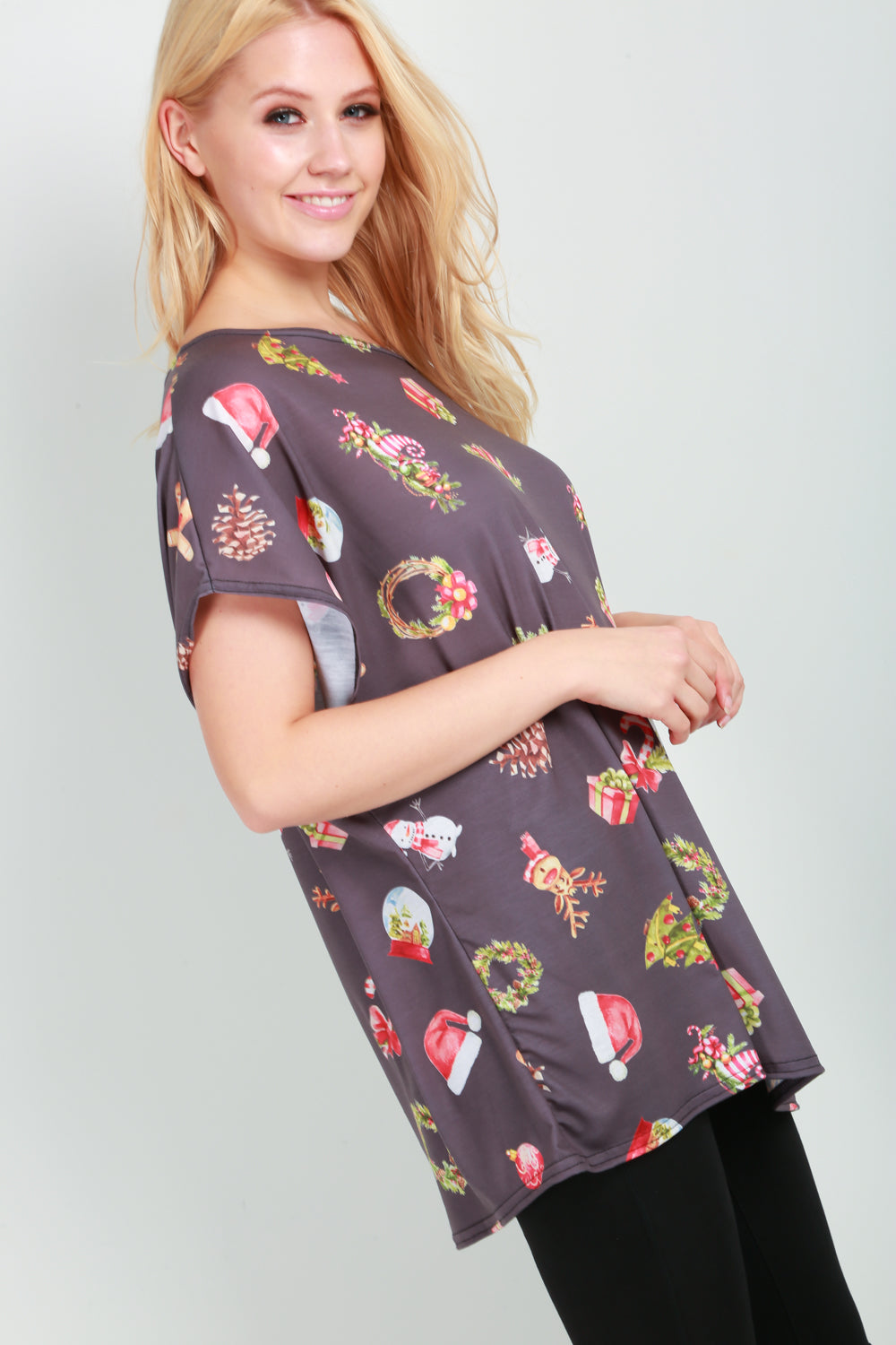 Mia Christmas Sleigh Santa Hat Tree Baggy T Shirt