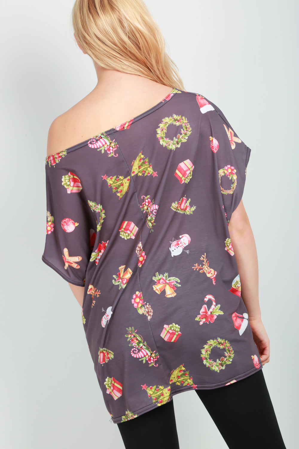 Mia Christmas Sleigh Santa Hat Tree Baggy T Shirt