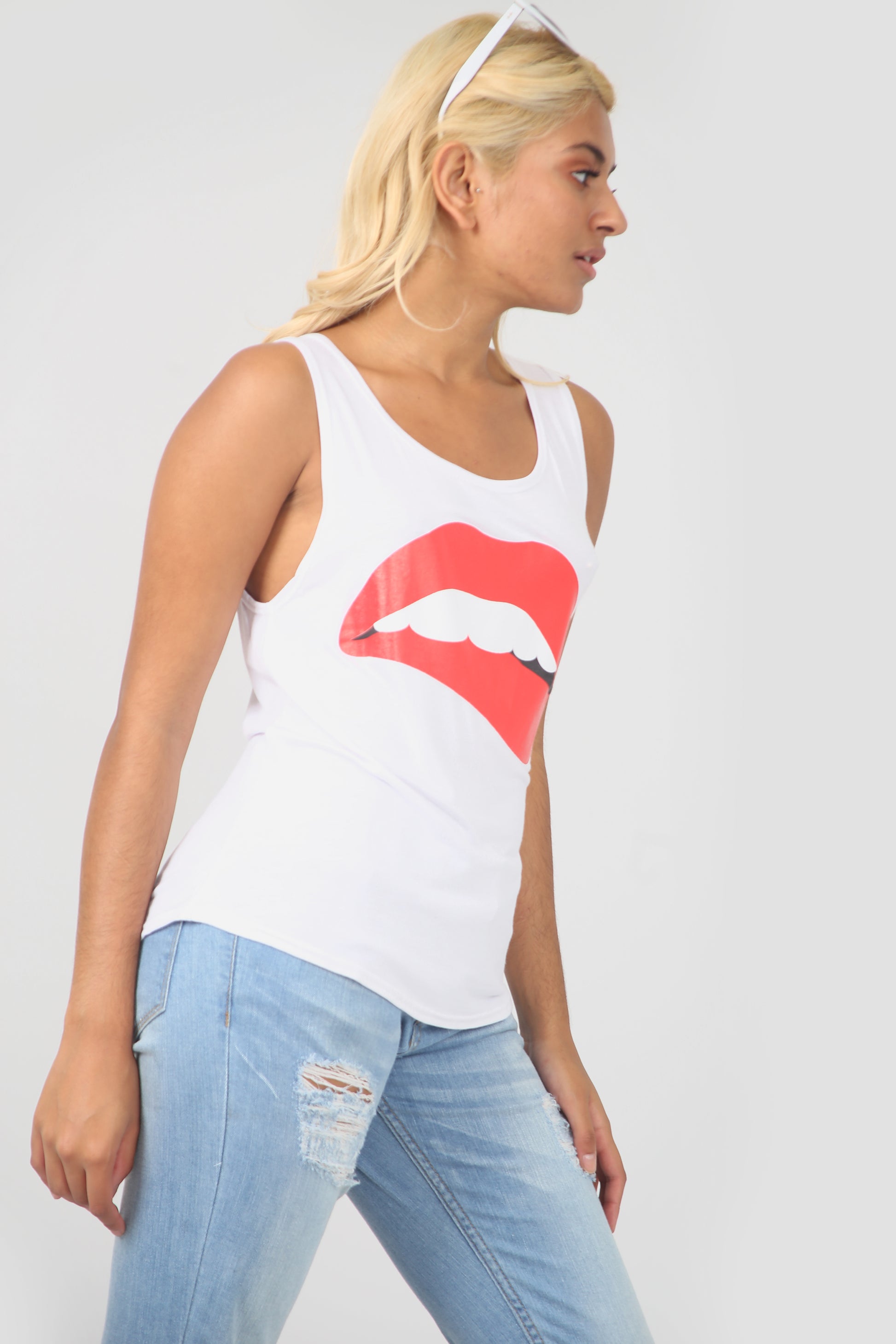 Lips Graphic Print Curved Hem Vest Top - bejealous-com