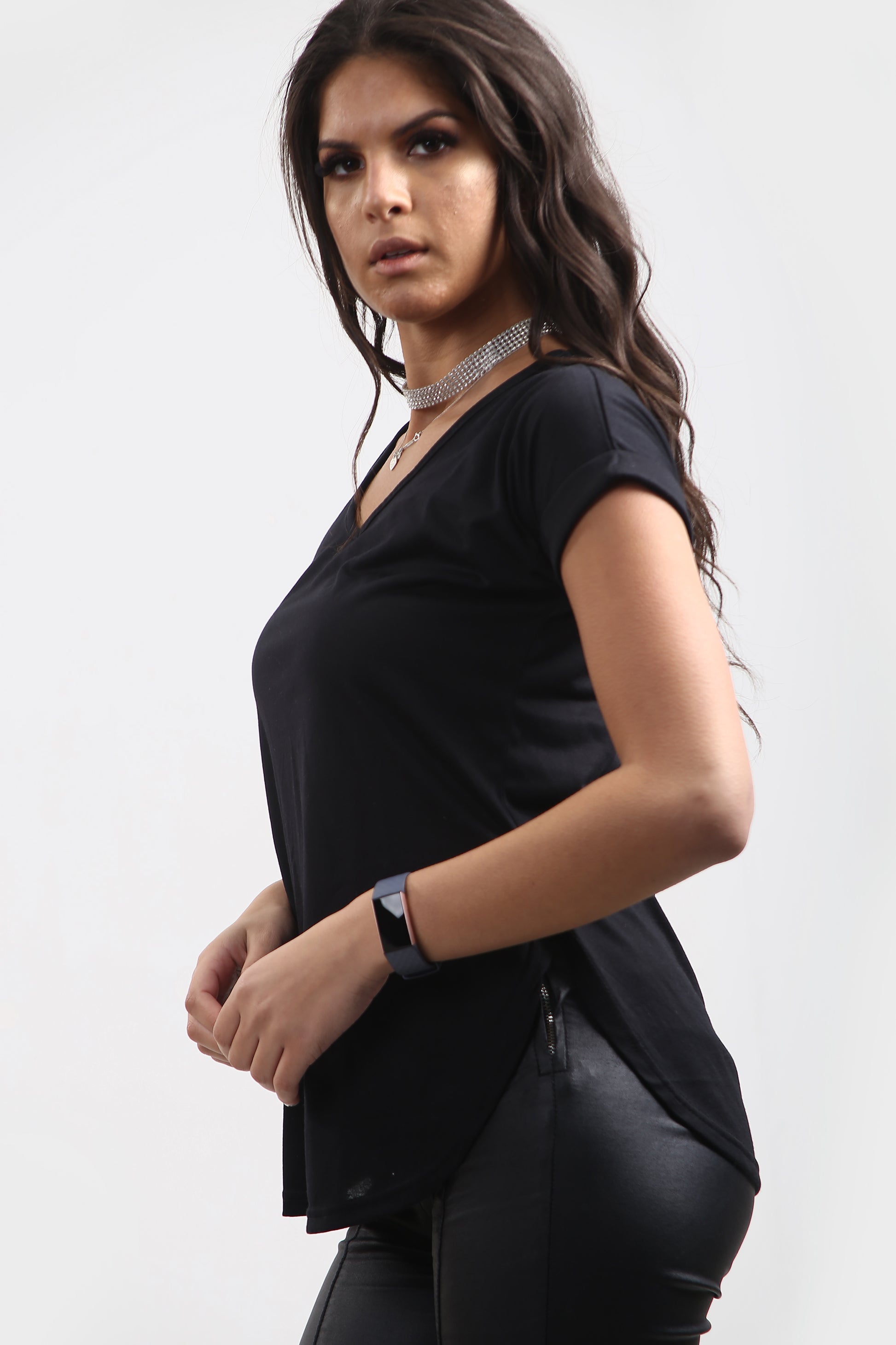 Isla Plain V Neck Curved Hem T Shirt