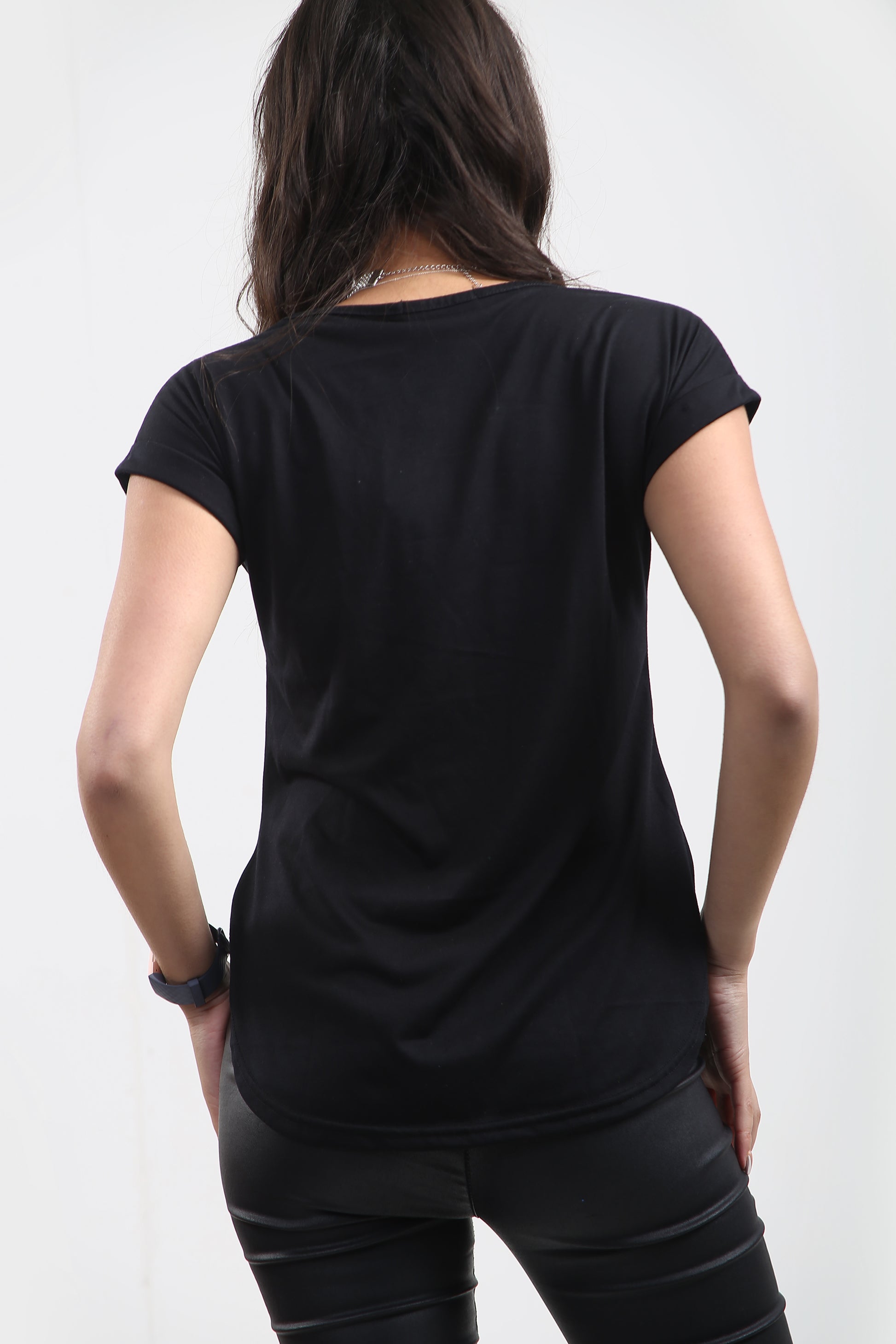Isla Plain V Neck Curved Hem T Shirt