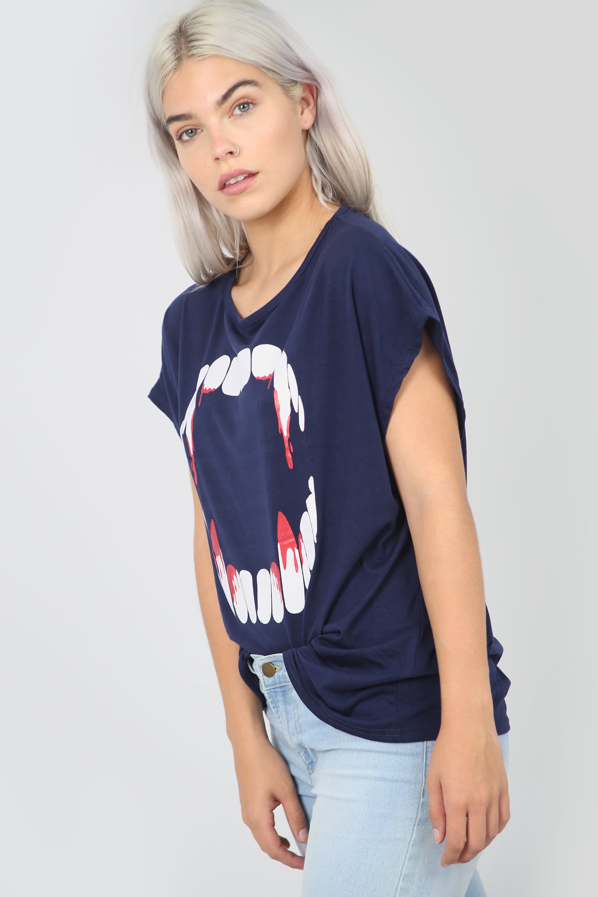Vampire Fangs Graphic Print Halloween Tshirt - bejealous-com