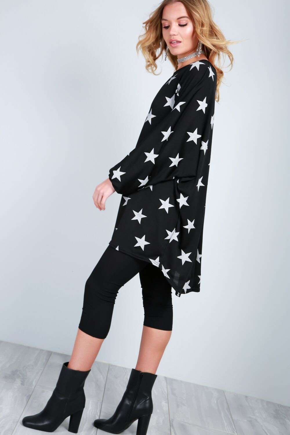 Evelyn Dipped Hem Star Graphic Print Jumper - bejealous-com