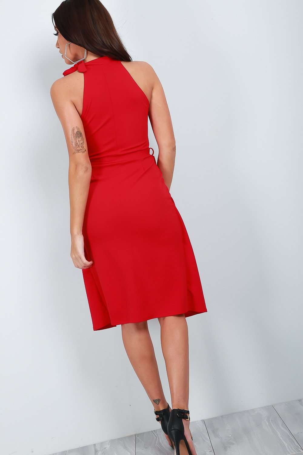 Sammie Tie Waist Halterneck Midi Dress - bejealous-com