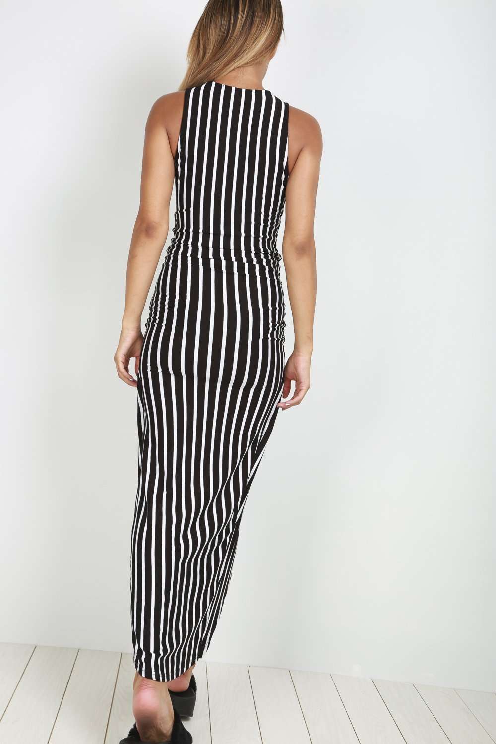 Sleeveless Monochrome Striped Twisted Maxi Dress - bejealous-com